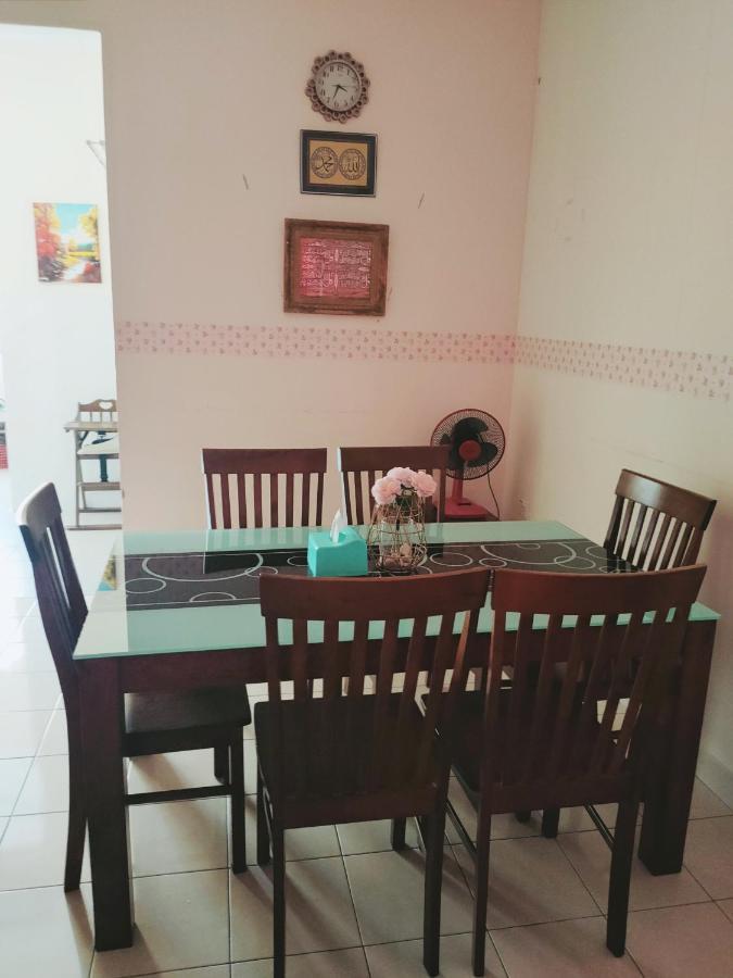 Hanaa Homestay Meru Ипох Экстерьер фото